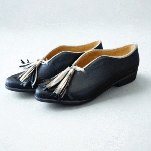 Babucha Negra Flecos