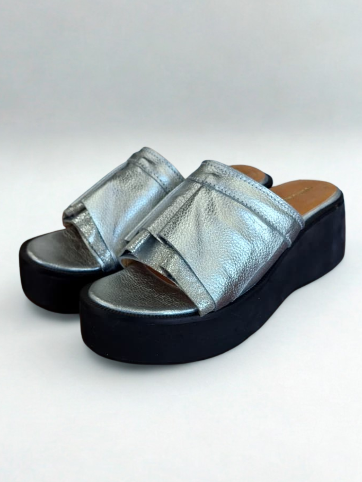 Sandalia Vuelo Plateada - Imagen 2